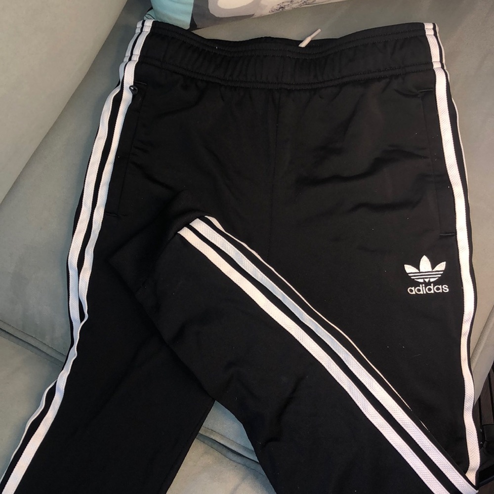 ADIDAS SWEATPANTS